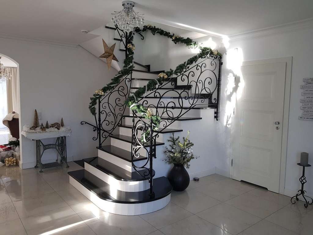 Immobilie in Cleebronn - PROVISIONSFREI: Neuwertige Stadtvilla (A+) - Massiv, gesund & extrem energiesparend - Bild 2