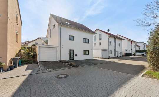 Ihr neues Familienzuhause – freistehendes, energieeffizientes EFH mit Garten in Pfullingen