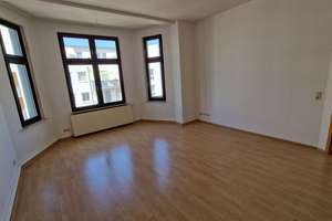2-Zimmer-Wohnung in Magdeburg mit Balkon und Erkerzimmer – Maxim-Gorki-Str. 23, 39108 Stadtfeld Ost, Magdeburg – Vorschaubild 2
