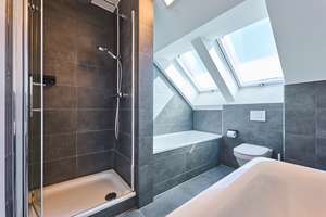 Stilvoll & Ruhig: Maisonettewohnung mit Terrasse in begehrter Lage – Die vollständige Adresse der Immobilie erhältst du vom Anbieter., 81829 Trudering-Riem (Ortsteil), München – Vorschaubild 15