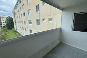 Helle 1,5-Zimmer-Wohnung mit verglaster Loggia, Aufzug und Keller in Köln-Porz – Bochumer Straße 10, 51145 Eil, Köln – Vorschaubild 6