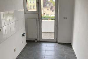 4 Zimmer Wohnung mit Balkon - direkt neben der Kleingartenanlage (E0194) – Hovener Kamp 11, 41066 Bettrath-Hoven, Mönchengladbach – Vorschaubild 2