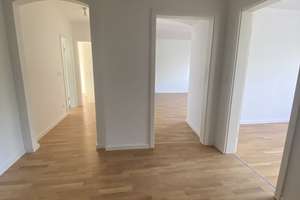 * Laim * 3-Zimmer Wohnung mit offener Küche * EBK * Duschbad * Balkon * Parkett * – Fürstenrieder Str. 35, 80686 St. Ulrich, München – Vorschaubild 11