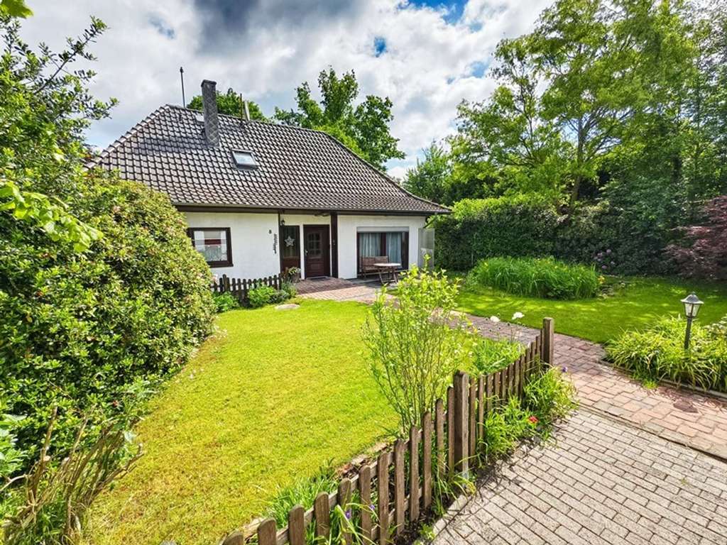 Celle Altenhagen - Familienhaus mit großem nicht einsehbaren Garten