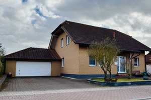 Ein - bis Zweifamilienhaus in guter Wohnlage nähe Flugplatz in Korbach – Waldeck-Frankenberg (Kreis) – Vorschaubild 1