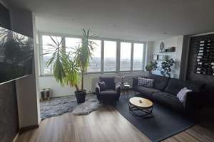 2-Zimmer-Wohnung mit Penthouse-Flair und gehobener Innenausstattung mit Balkon (Reserviert)  – Wilhelm-Hauff-Straße 34, 86161 Wolfram-und Herrenbachviertel, Augsburg – Vorschaubild 2