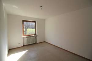 *Haus mit 2 WOHNUNGEN - diese können auf  Wunsch auch einzeln gekauft werden .* * – Die vollständige Adresse der Immobilie erhältst du vom Anbieter., 83714 Miesbach – Vorschaubild 9