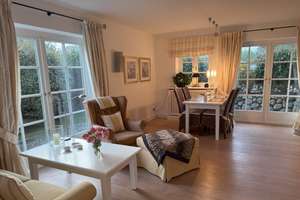 Lichtdurchflutetes Reetdach-Domizil im Dorfkern – Die vollständige Adresse der Immobilie erhältst du vom Anbieter., 25999 Kampen (Sylt) – Vorschaubild 2
