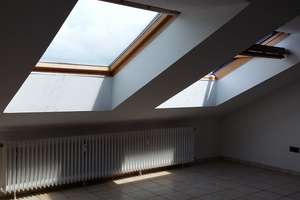 Zentral gelegene Dachwohnung mit Loggia in Rheinnähe – Die vollständige Adresse der Immobilie erhältst du vom Anbieter., 53225 Beuel-Mitte, Bonn – Vorschaubild 3