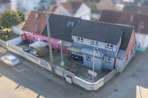 Charmantes Einfamilienhaus mit großer Scheune und vielseitigem Nutzungspotenzial – Die vollständige Adresse der Immobilie erhältst du vom Anbieter., 76149 Neureut, Karlsruhe – Vorschaubild 1