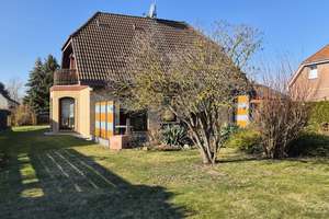 Einfamilienhaus mit Garage in Brehna, 5 Zimmer, 122 m² Wfl. – Die vollständige Adresse der Immobilie erhältst du vom Anbieter., 6796 Brehna – Vorschaubild 2