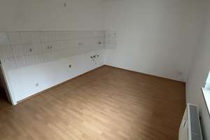 Tolle Familienwohnung mit Balkon in Borbeck sucht nette Mieter*in – Bessemer Str. 9, 45355 Bergeborbeck, Essen – Vorschaubild 6