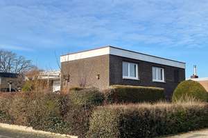 Wohnen im Klassiker! Großzügiger Split-Level-Bungalow in zentraler Lage mit großem Sonnengarten – Raiffeisenstr. 29, 48565 Steinfurt – Vorschaubild 3