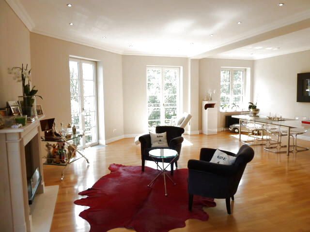 Traumhafte 4-Zimmer Altbauwohnung in bester Westendlage...V-E-R-M-I-E-T-E-T..