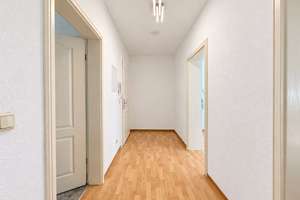 *bezugsfrei* Balkon | Einbauküche | Tageslichtbad | Wanne | Dusche | Abstellraum | ruhiger Innenhof – 4357 Mockau-Süd, Leipzig – Vorschaubild 5