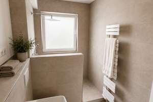 Erstbezug nach Sanierung | Helle 3-Zimmer-Wohnung mit Balkon und zusätzlichem Mansardenraum – Ruhrallee 26, 45138 Südostviertel, Essen – Vorschaubild 2