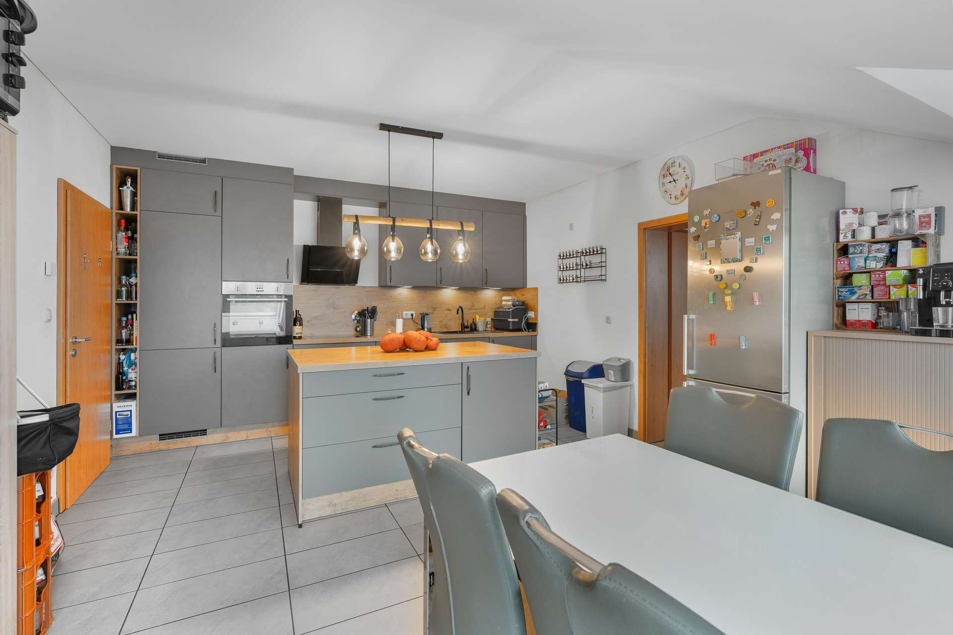 Immobilie in Bruckberg - ***Renovierte 4-Zimmer-Wohnung mit Balkon und Blick ins Grüne - stadtnah in Bruckberg*** - Bild 0