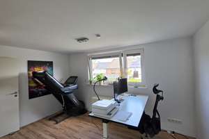 Reihenhaus zur Miete in Travemünde – 110 qm² Nutzfläche – Die vollständige Adresse der Immobilie erhältst du vom Anbieter., 23570 Travemünde, Lübeck – Vorschaubild 3