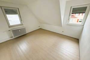 Gepflegtes Zweifamilienhaus mit großem Garten,Garage Pkw-Stellplatz in Schwaikheim zu verkaufen!! – Die vollständige Adresse der Immobilie erhältst du vom Anbieter., 71409 Schwaikheim – Vorschaubild 34