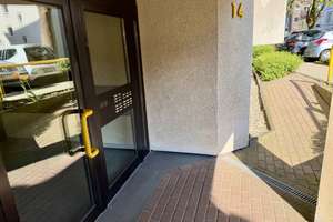 Essen-Südviertel - Behindertenfreundl., sanierte, möbl. ETW mit EBK, Balkon, TG, Aufzug – Hendrik-Witte-Str. 14, 45128 Südviertel, Essen – Vorschaubild 4
