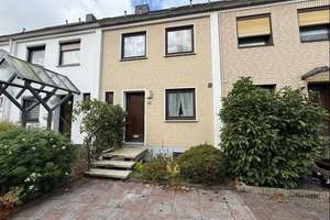 Großzügiges Reihenmittelhaus mit Garage in beliebter Wohnlage  – Die vollständige Adresse der Immobilie erhältst du vom Anbieter., 27753 Deichhorst, Delmenhorst – Vorschaubild 2
