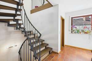 Wohnen am Hofberg – Familienhaus mit viel Platz, sonniger Terrasse und Blick Richtung Achdorf – Die vollständige Adresse der Immobilie erhältst du vom Anbieter., 84036 Berg, Landshut – Vorschaubild 10