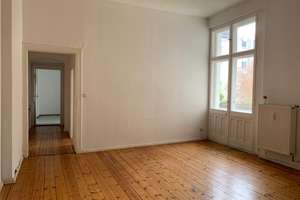 Stilvolle, geräumige und gepflegte 2-Zimmer-Wohnung mit Balkon und EBK in Charlottenburg, Berlin – Neue Kantstraße 11, 14057 Charlottenburg, Berlin – Vorschaubild 13