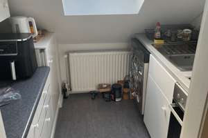 Dachgeschosswohnung mit Wohlfühlcharakter und kleiner Einbauküche – Burgstraße  63, 45289 Burgaltendorf, Essen – Vorschaubild 16