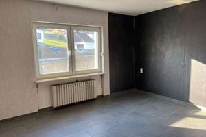 Saniertes Dreifamilienhaus mit Garten und Garage in Gummersbach-Berghausen – Die vollständige Adresse der Immobilie erhältst du vom Anbieter., 51647 Gummersbach – Vorschaubild 9