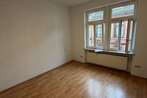 Lebendiges Stadtwohnen: 2-Zimmer-Wohnung in zentraler Lage von Wiesbaden – Grabenstraße 09, 65183 Mitte, Wiesbaden – Vorschaubild 3