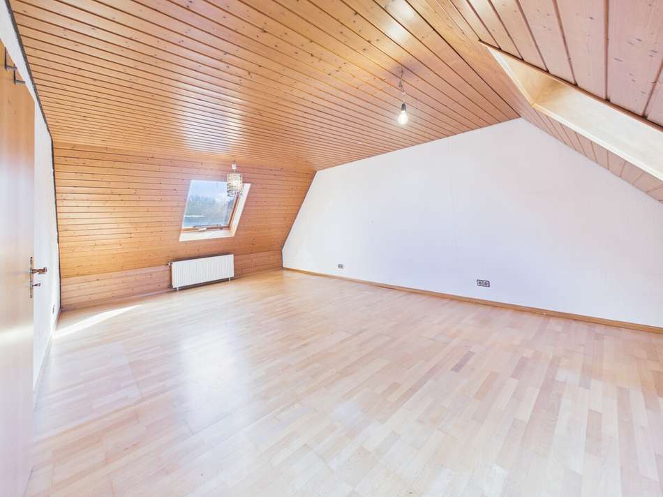 Schlafzimmer DG