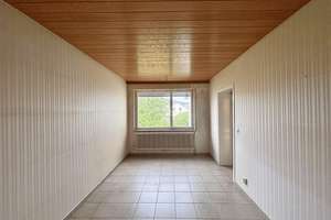 Viel Raum für Ihre Wohnideen! Charmantes Reihenendhaus mit Garten und Garage in Hanglage – 78570 Mühlheim an der Donau – Vorschaubild 4
