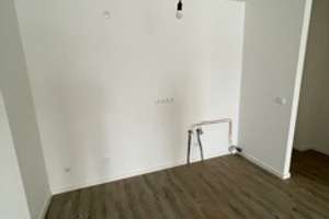 47125/90 Moderne 2-Zimmer-Wohnung mit bodentiefen Fenstern in Düsseldorf-Rath – Nachmieter gesucht – Am Gatherhof 43E, 40472 Rath, Düsseldorf – Vorschaubild 10