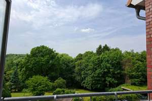 Ihr grüner Rückzugsort: Gepflegtes 1-Zimmer-Apartment mit Balkon und Stellplatz -Energieklasse B – Die vollständige Adresse der Immobilie erhältst du vom Anbieter., 24147 Elmschenhagen, Kiel – Vorschaubild 2