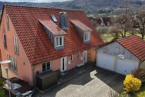 CHARMANTE DOPPELHAUSHÄLFTE
IN RUHIGER LAGE IN GAILENKIRCHEN – Die vollständige Adresse der Immobilie erhältst du vom Anbieter., 74523 Schwäbisch Hall – Vorschaubild 2