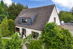 Einfamilienhaus mit zwei zusätzlichen Appartements und Außenpool in Oldenburg, Objekt-Nr.: 7701 – Die vollständige Adresse der Immobilie erhältst du vom Anbieter., 26127 Alexandersfeld, Oldenburg (Oldenburg) – Vorschaubild 3