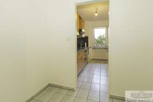 Renovierte 2-Zimmer-Erdgeschosswohnung zu vermieten in Düsseldorf-Garath - Rayak Immobilien Ihr Makl – 40595 Garath, Düsseldorf – Vorschaubild 3