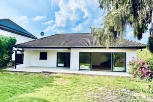 Renovated single family house, 3-bedrooms, 1.5bathrooms, 2 garages, kitchen,  yard , 500mbit/s incl. – 65207 Naurod, Wiesbaden – Vorschaubild 3