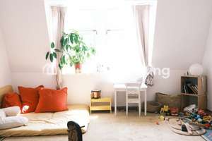 Tauschwohnung: Geräumige Ofenwohnung mit Elbblick - 3 Zimmer, Garten, Dachb