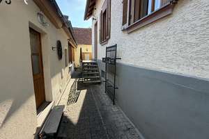 Wohnen mit Potenzial – Einfamilienhaus mit vielseitigen Nebenflächen – Die vollständige Adresse der Immobilie erhältst du vom Anbieter., 97209 Veitshöchheim – Vorschaubild 18