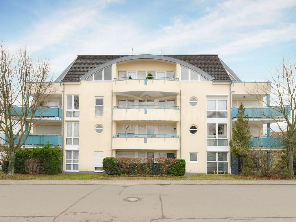 Immobilie in Grünstadt - Stadtleben mit Ausblick: Extravagante Maisonettewohnung mit Dachterrasse & zwei Stellplätzen - Bild 2