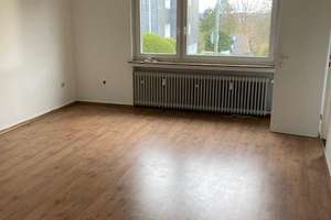 Großzügige Wohnung mit ausgebauten Kellerräumen und Terrasse in Reinshagen – Reinshagener Str. 106, 42857 Reinshagen, Remscheid – Vorschaubild 4