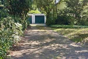 Idyllisch Wohnen in der 2. Reihe- freistehendes Einfamilienhaus mit 10 Zimmern – Die vollständige Adresse der Immobilie erhältst du vom Anbieter., 28355 Oberneuland, Bremen – Vorschaubild 3