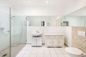 3 Zimmer mit Weserblick und Dachterrasse – Die vollständige Adresse der Immobilie erhältst du vom Anbieter., 28195 Altstadt, Bremen – Vorschaubild 7