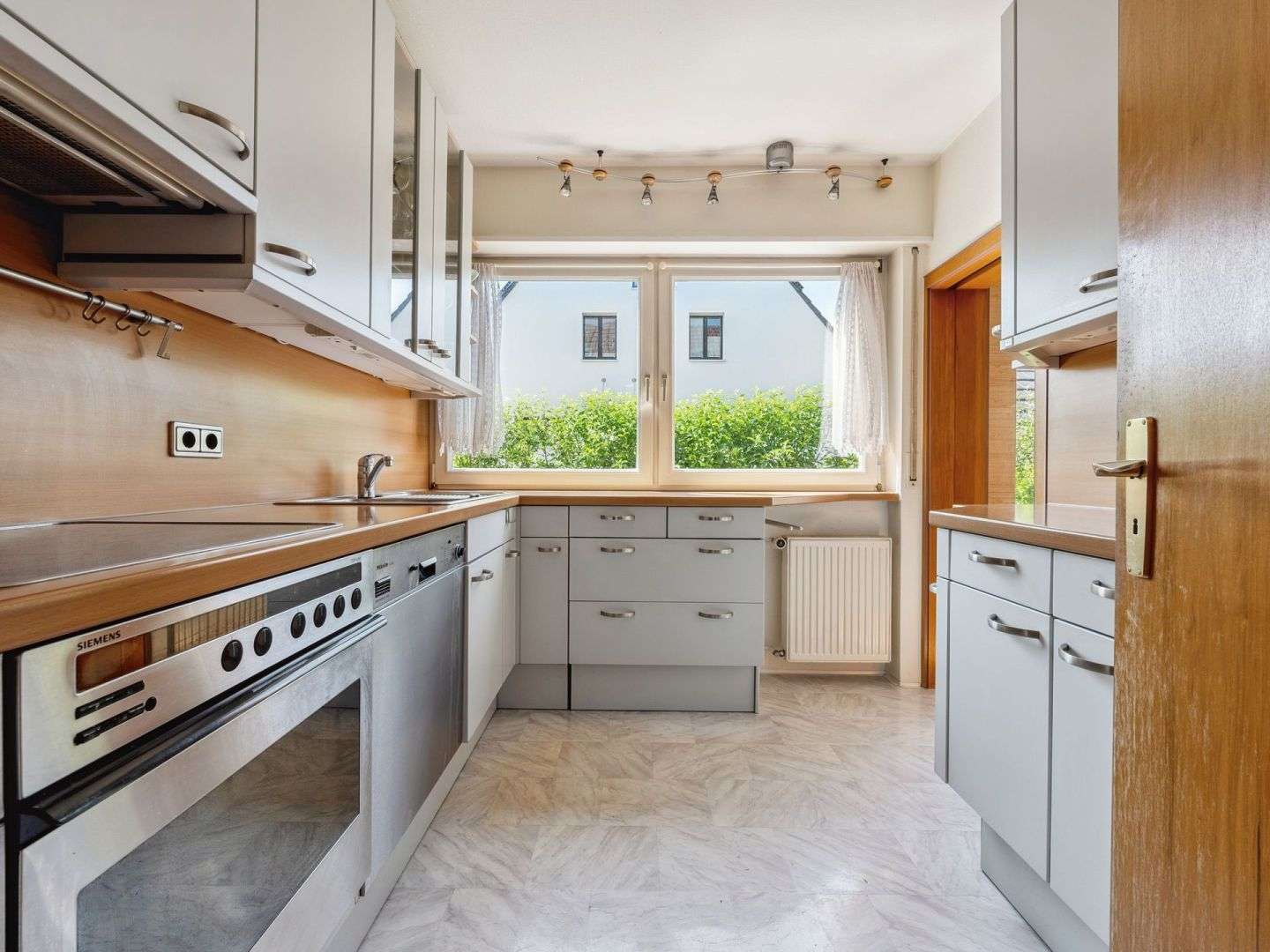 Immobilie in Limburgerhof - Limburgerhof - Sehr schönes, freistehendes Einfamilienhaus - Bild 3