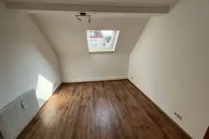 Exklusive, sanierte 2-Zimmer-Wohnung mit EBK in Stuttgart – Stuttgart – Vorschaubild 12