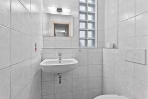 Property thumbnail 11