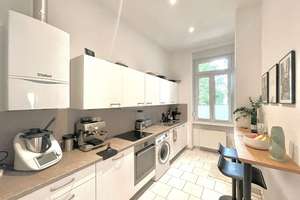 Schöne 3 Zimmer-Altbauwohnung mit Einbauküche in absoluter Top Lage in Sachsenhausen ! – Launitzstraße 00, 60594 Sachsenhausen-Nord, Frankfurt am Main – Vorschaubild 4