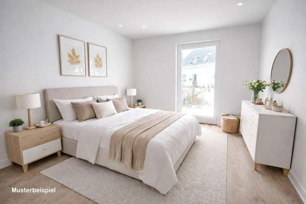 Immobilie in Bokholt-Hanredder - Großzügiger 144m² Winkelwalmdachbungalow * Energieeffizienzhaus Kfw 55 - Bild 4