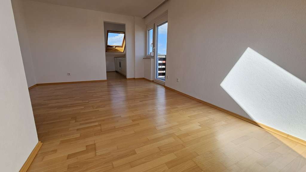 Immobilie in Renningen - Ideal für Singles oder als smarte Kapitalanlage: Ruhige 2-Zimmer-Wohnung in Bosch-Nähe - Bild 3